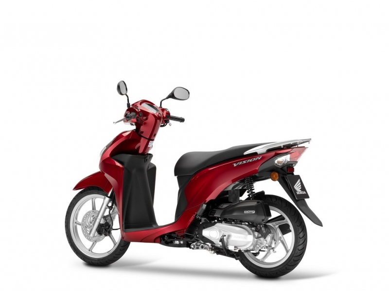 Honda Vision 110: lehký skútr do města - 8 - 1 Honda Vision 110 (7)