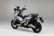 1 Honda X-ADV11