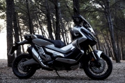 1 Honda X-ADV33