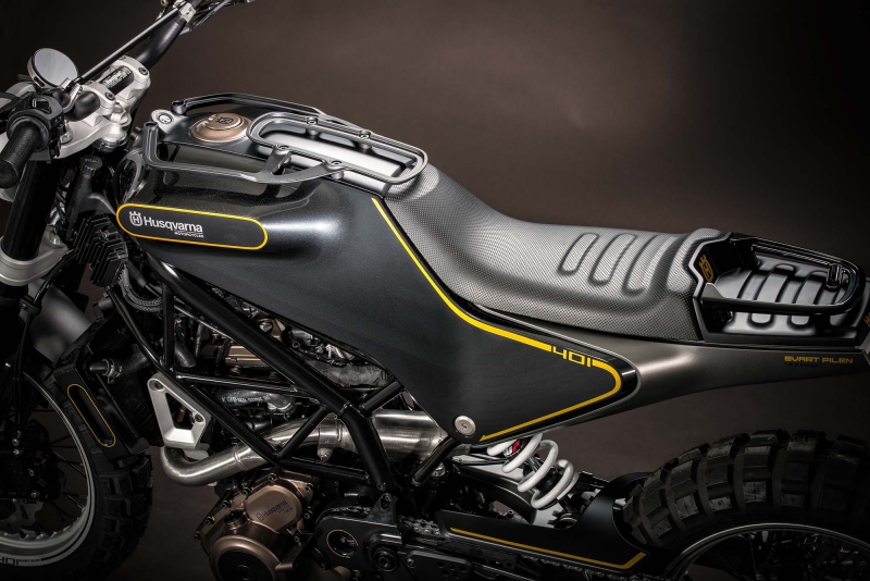 Husqvarna 401 Svartpilen: Černý šíp - 3 - Husqvarna 401 Svartpilen Husqvarna 401 Svartpilen (3)