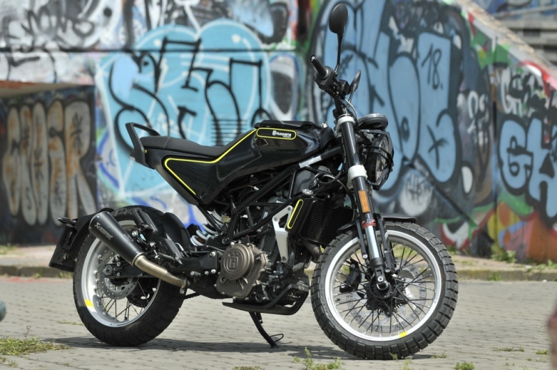 Test Husqvarna Svartpilen 401: Černý šíp vystřelen! - 18 - 1 Husqvarna Svartpilen 401 test (4)