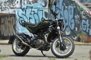 1 Husqvarna Svartpilen 401 test (5)