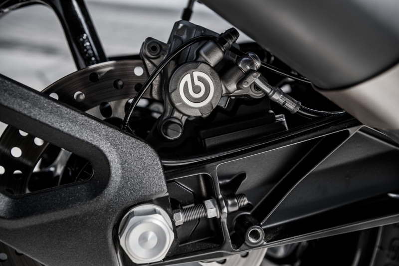 Husqvarna Svartpilen 701: rebelie v černém - 10 - 1 Husqvarna Svartpilen 701 (11)