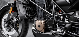 1 Husqvarna Svartpilen 701 (13)
