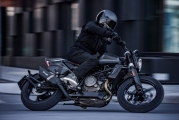 1 Husqvarna Svartpilen 701 (1)