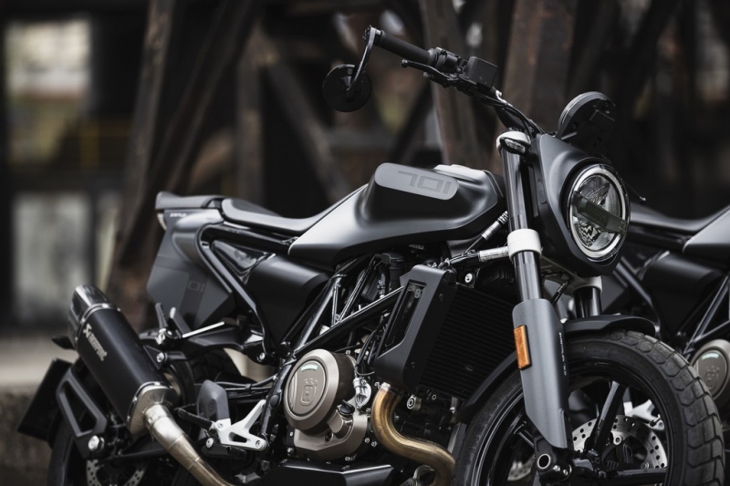 Test Husqvarna 701 Svartpilen: černý rytíř - 3 - 1 Husqvarna Svartpilen 701 test (2)