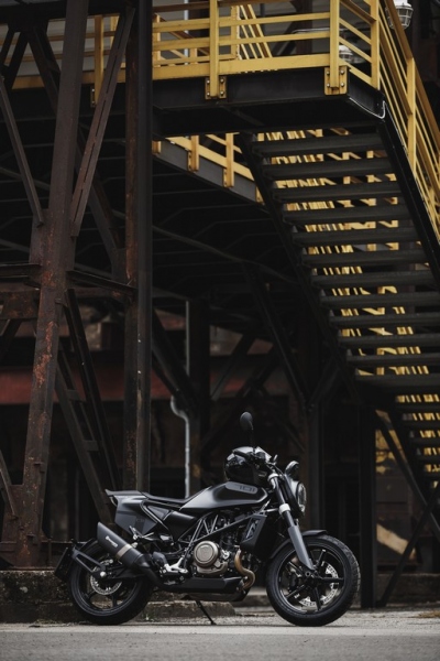 Test Husqvarna 701 Svartpilen: černý rytíř - 40 - 1 Husqvarna Svartpilen 701 test (6)