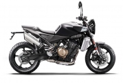 1 Husqvarna Svartpilen 801 2024 (17)