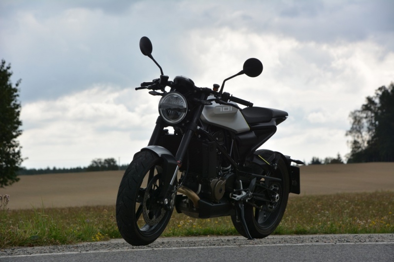 Test Husqvarna 701 Vitpilen: extravagantní Švéd - 27 - 1 Husqvarna Vitpilen 701 test (39)