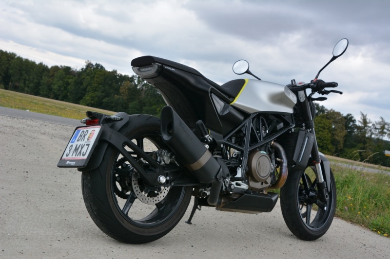 Test Husqvarna 701 Vitpilen: extravagantní Švéd - 28 - 1 Husqvarna Vitpilen 701 test (46)