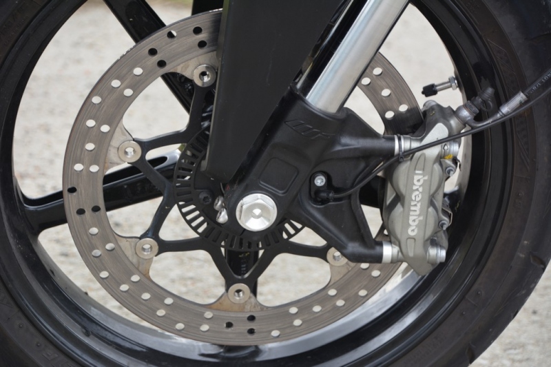 Test Husqvarna 701 Vitpilen: extravagantní Švéd - 10 - 1 Husqvarna Vitpilen 701 test (30)