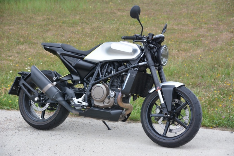 Test Husqvarna 701 Vitpilen: extravagantní Švéd - 29 - 1 Husqvarna Vitpilen 701 test (16)