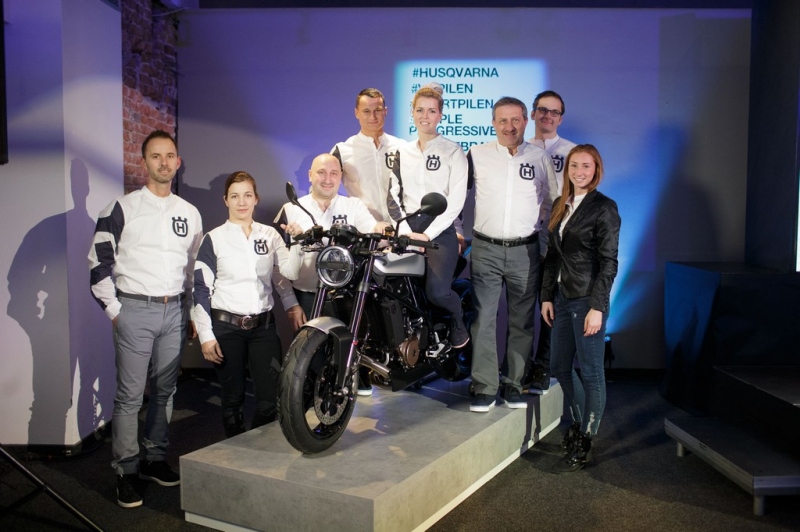 Husqvarna oficiálně představila 401 Svartpilen a Vitpilen, známe ceny - 7 - 1 Husqvarna prezentace (4)