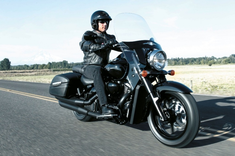 Suzuki C1500BT: japonský křižník - 3 - Suzuki Intruder VL1500 INTRUDER_VL1500BTL3_P6_image_1