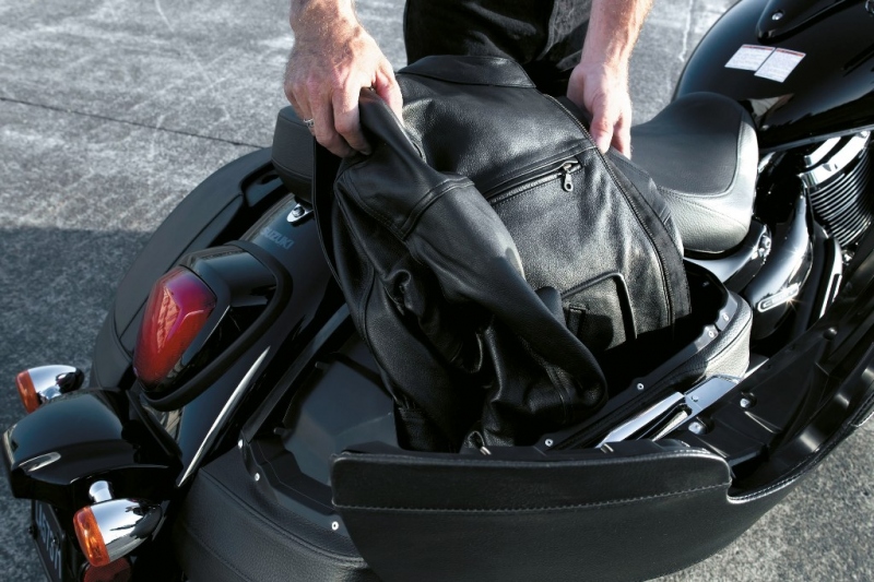 Suzuki C1500BT: japonský křižník - 5 - Suzuki Intruder VL1500 NTRUDER_VL1500BTL3_P2_image_2