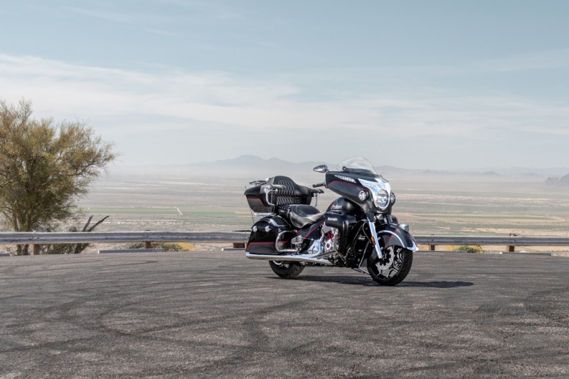 Indian Roadmaster Elite 2020: ručně lakovaný  - 2 - 1 Indian Roadmaster Elite 2020 (14)
