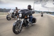 1 Indian Thunderstroke Roadmaster Dark Horse 2021 (9)