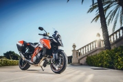 KTM 1290 SuperDuke GT 2016 KTM 1290 SUPER DUKE GT_05