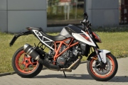 1 KTM 1290 Super Duke R test (3)