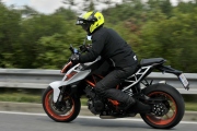 2 KTM 1290 Super Duke R test (47)