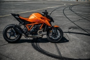 1 KTM 1390 Super Duke R (3)