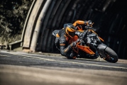 1 KTM 1390 Super Duke R (4)