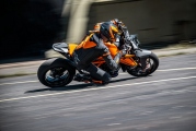 1 KTM 1390 Super Duke R (9)