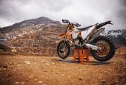 1 KTM 300 EXC TPI Erzbergrodeo 2022 (13)