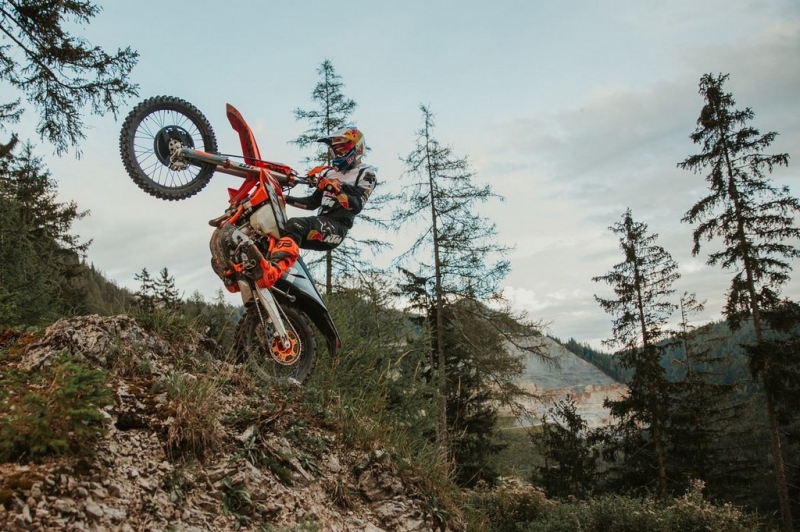 KTM 350 EXC-F: speciální WESS edice  - 4 - 1 KTM 350 EXC-F WESS Manuel Lettenbichler (3)