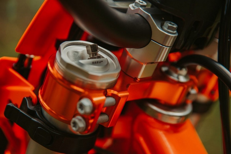 KTM 350 EXC-F: speciální WESS edice  - 7 - 1 KTM 350 EXC-F WESS (7)