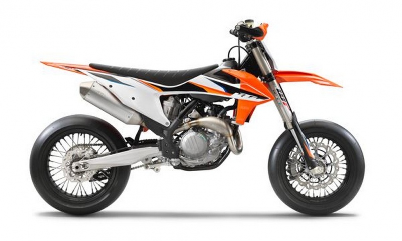 KTM 450 SMR: ostré supermoto - 4 - 1 KTM 450 SMR 2021  (4)