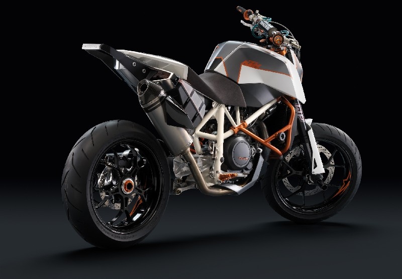 KTM 690 SM: zběsilost na dvou kolech  - 2 - KTM_690SM_2009_03