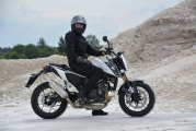 1 KTM 690 Duke 2016 test9