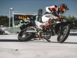 1 KTM 690 SMC R 2019 (7)
