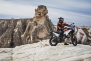 1 KTM 790 Adventure 2023 (2)