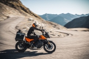 1 KTM 890 Adventure (2)