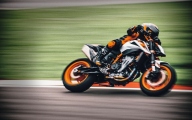 1 KTM 890 Duke R (2)