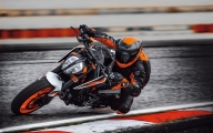 1 KTM 890 Duke R (5)