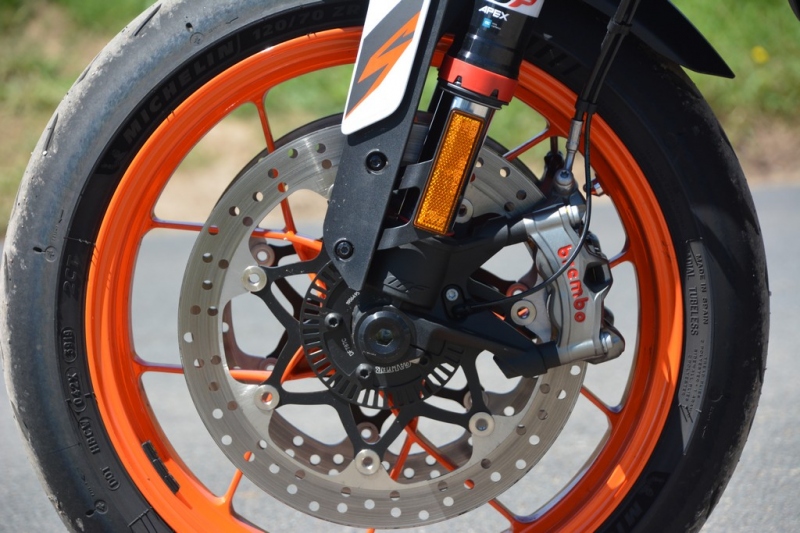Test KTM 890 Duke R: nezkrotný vévoda - 25 - 1 KTM 890 Duke R test (19)