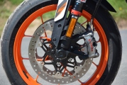 1 KTM 890 Duke R test (1)