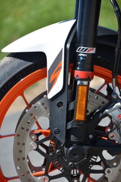 Test KTM 890 Duke R: nezkrotný vévoda - 29 - 1 KTM 890 Duke R test (18)