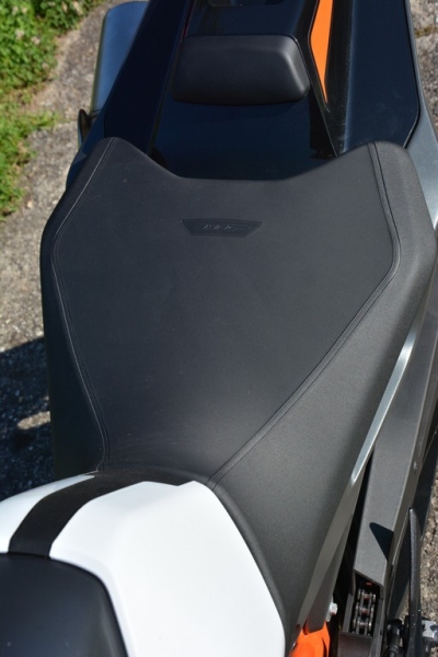 Test KTM 890 Duke R: nezkrotný vévoda - 44 - 2 KTM 890 Duke R test (38)