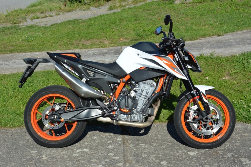 Test KTM 890 Duke R: nezkrotný vévoda - 4 - 2 KTM 890 Duke R test (40)