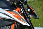 2 KTM 890 Duke R test (45)