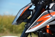 1 KTM 890 Duke R test (4)