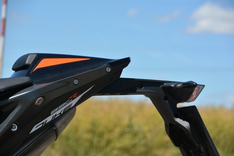 Test KTM 890 Duke R: nezkrotný vévoda - 41 - 2 KTM 890 Duke R test (33)