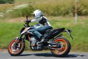 1 KTM 890 Duke R test (7)