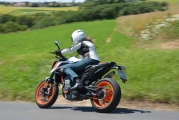 1 KTM 890 Duke R test (8)