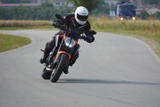 1 KTM 890 Duke test (17)