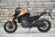 1 KTM 890 Duke test (39)